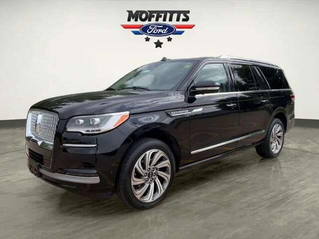 2022 Lincoln Navigator L Reserve
