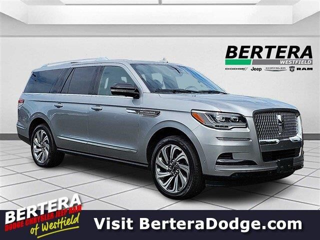 2022 Lincoln Navigator L Reserve — photo 1 of 13