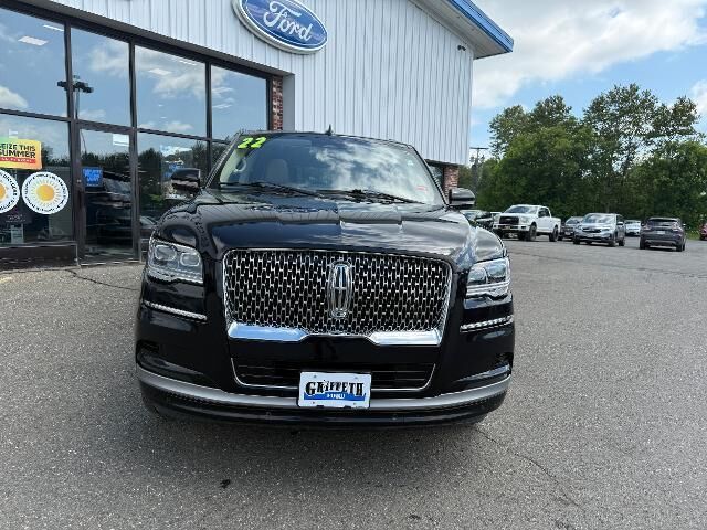 2022 Lincoln Navigator L Reserve — photo 1 of 12