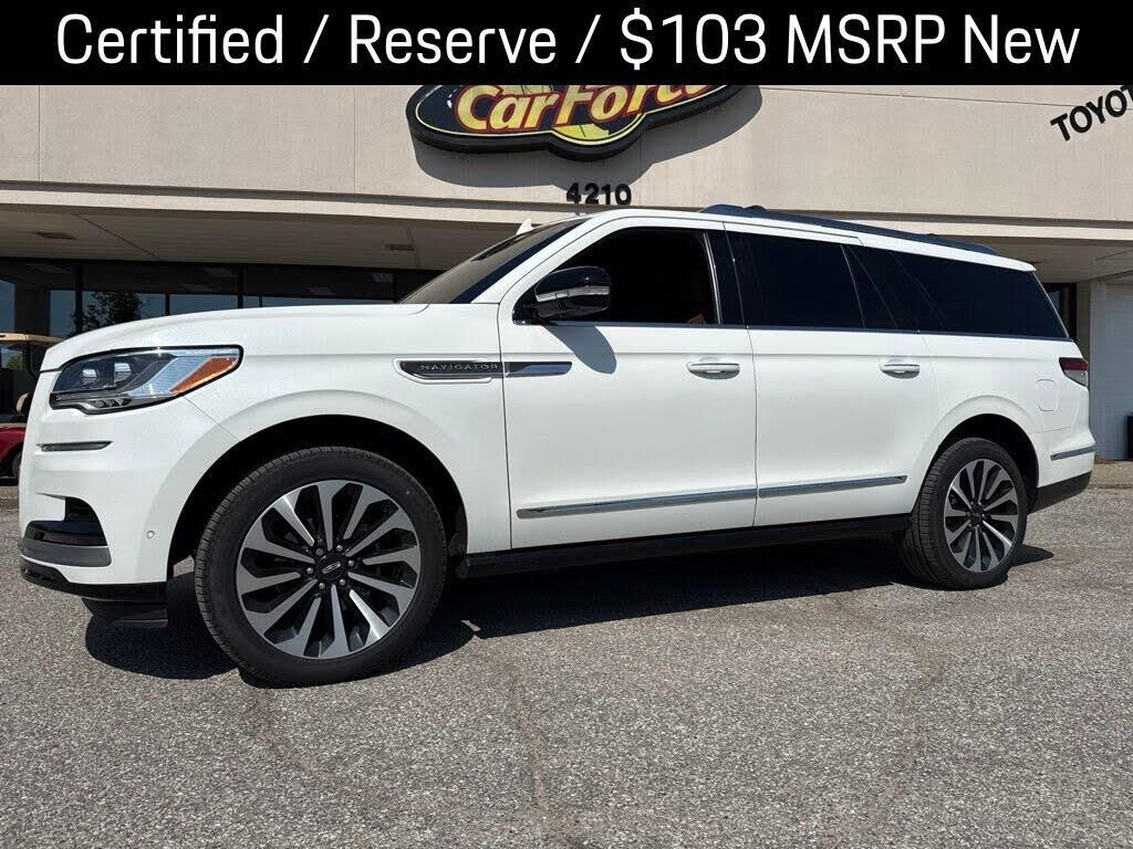 2022 Lincoln Navigator L Reserve — photo 1 of 14