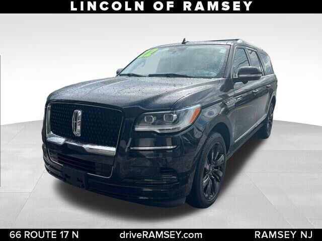 2022 Lincoln Navigator L Reserve — photo 1 of 17
