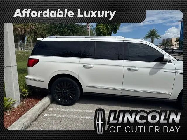 2020 Lincoln Navigator L Reserve — photo 1 of 4