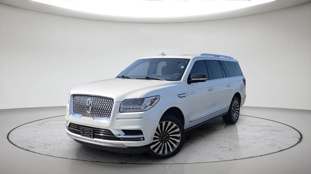 2019 Lincoln Navigator L Reserve — photo 1 of 26