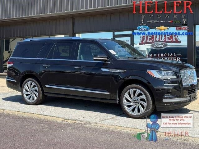 2024 Lincoln Navigator L Premiere — photo 1 of 13