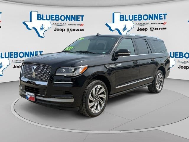 2024 Lincoln Navigator L Premiere — photo 1 of 13