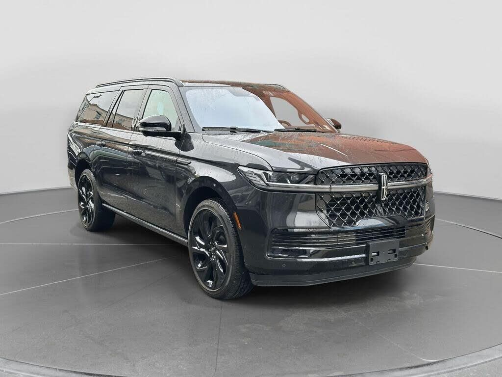 2025 Lincoln Navigator L Black Label — photo 1 of 1