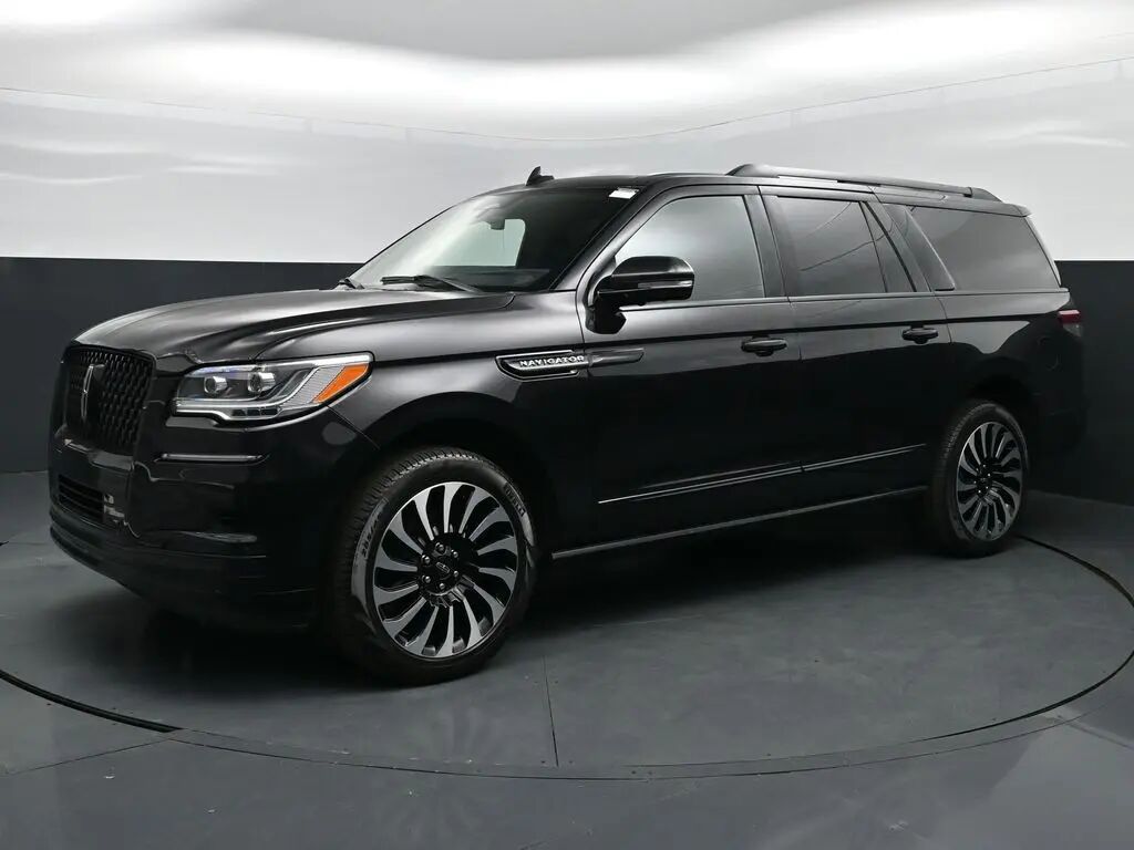 2024 Lincoln Navigator L Black Label — photo 1 of 22