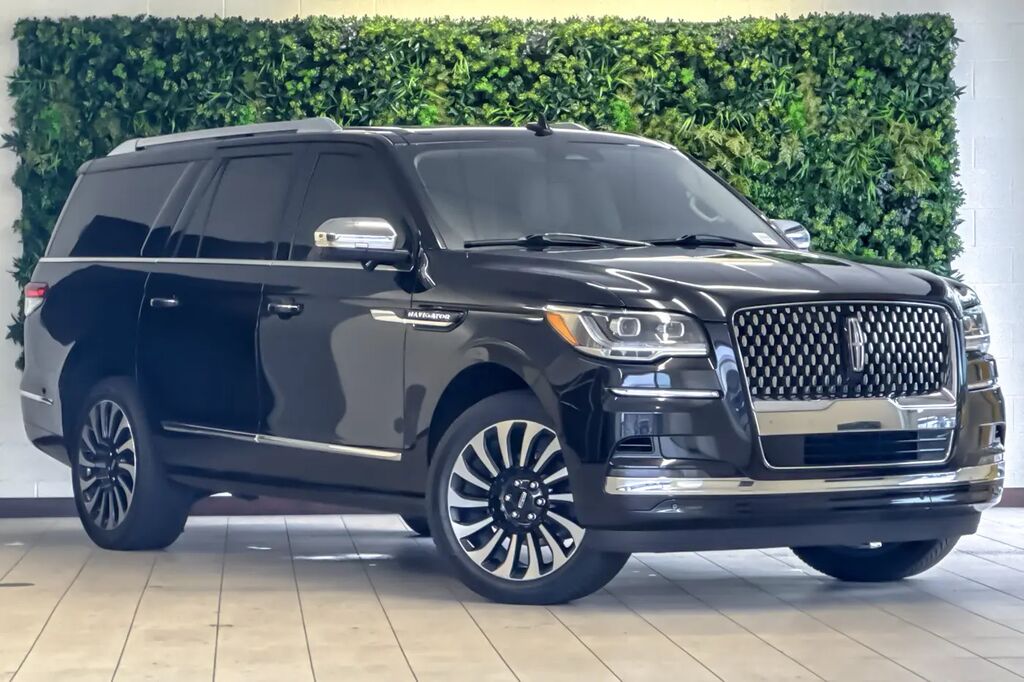 2024 Lincoln Navigator L Black Label — photo 1 of 13