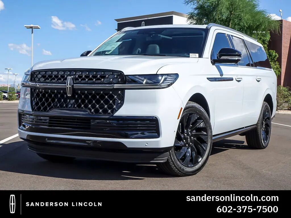 2025 Lincoln Navigator L Black Label — photo 1 of 13