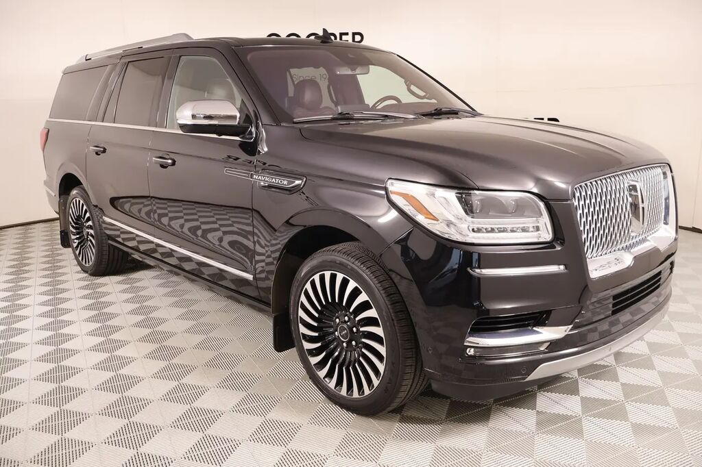2020 Lincoln Navigator L Black Label — photo 1 of 26
