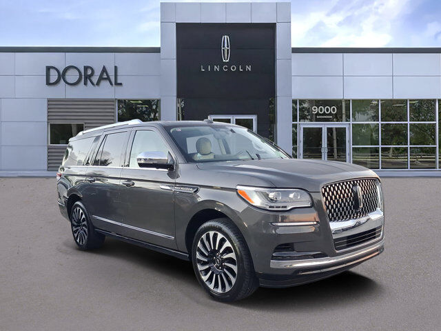 2022 Lincoln Navigator L Black Label