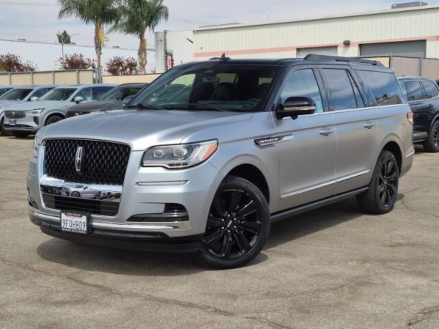 2022 Lincoln Navigator L Black Label — photo 1 of 26