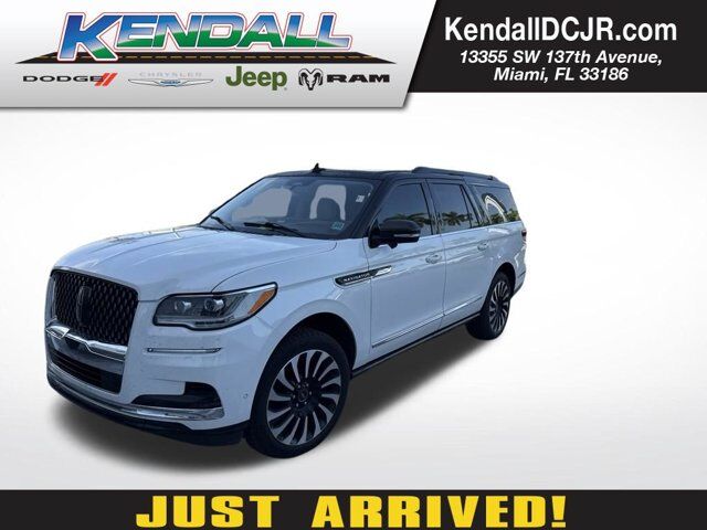 2022 Lincoln Navigator L Black Label