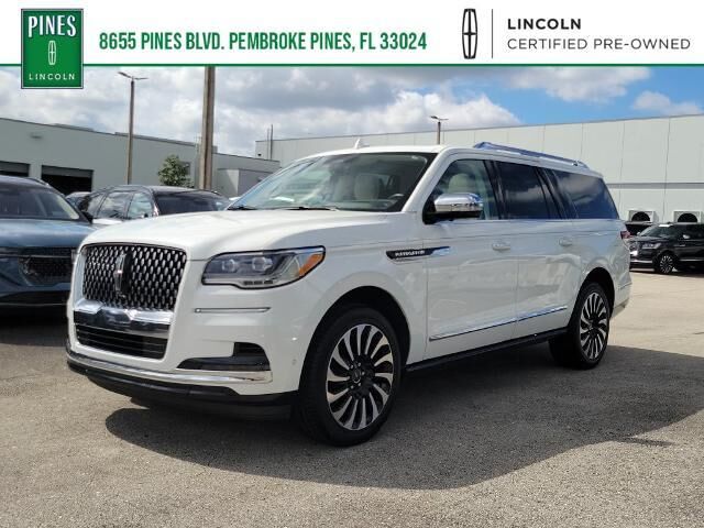 2022 Lincoln Navigator L Black Label