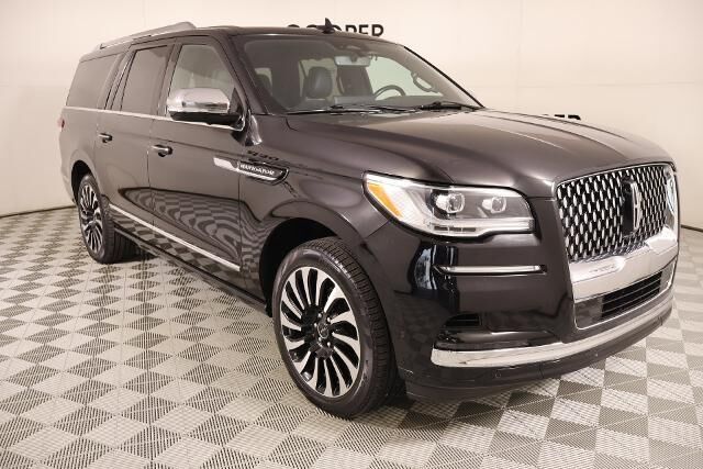 2022 Lincoln Navigator L Black Label