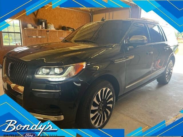 2022 Lincoln Navigator L Black Label — photo 1 of 5