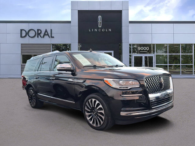 2022 Lincoln Navigator L Black Label
