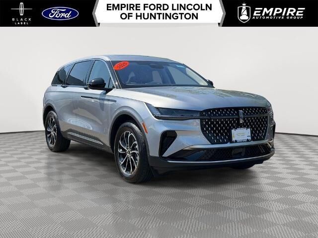 2026 Lincoln Nautilus Hybrid Premiere — photo 1 of 39