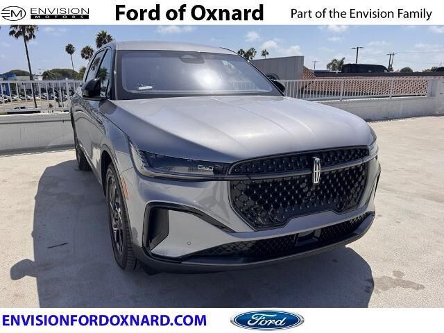 2024 Lincoln Nautilus Hybrid Premiere