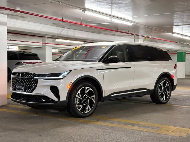 2025 Lincoln Nautilus Hybrid Premiere
