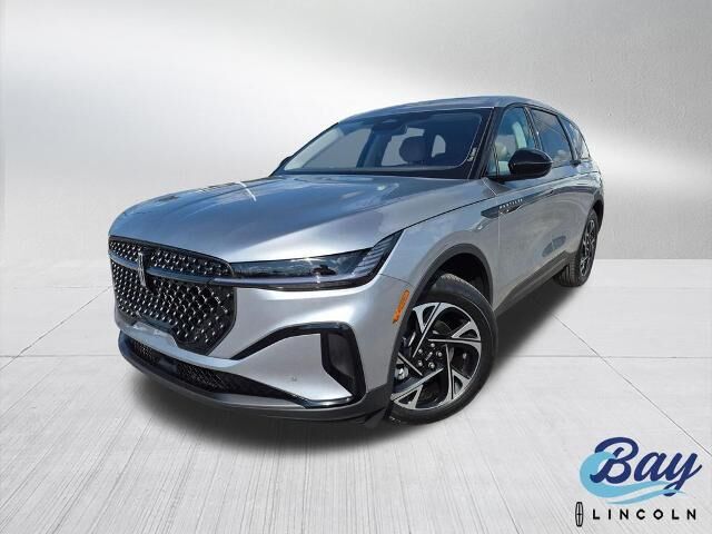 2025 Lincoln Nautilus Hybrid Premiere — photo 1 of 26