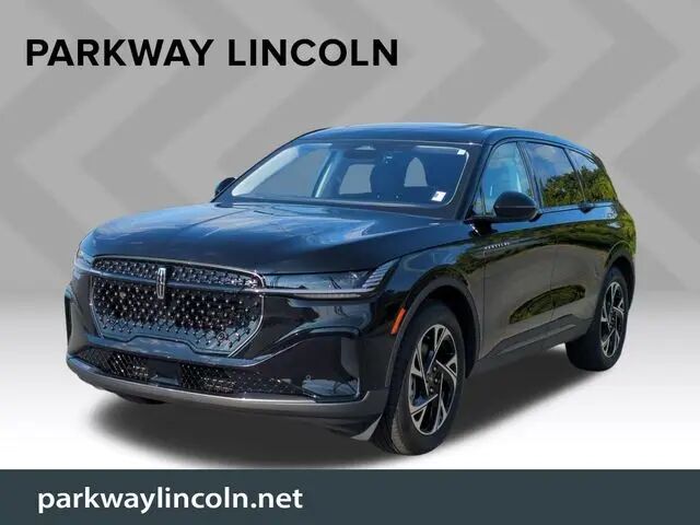 2026 Lincoln Nautilus Hybrid Premiere — photo 1 of 13