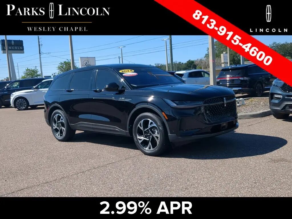 2024 Lincoln Nautilus Hybrid Premiere — photo 1 of 13
