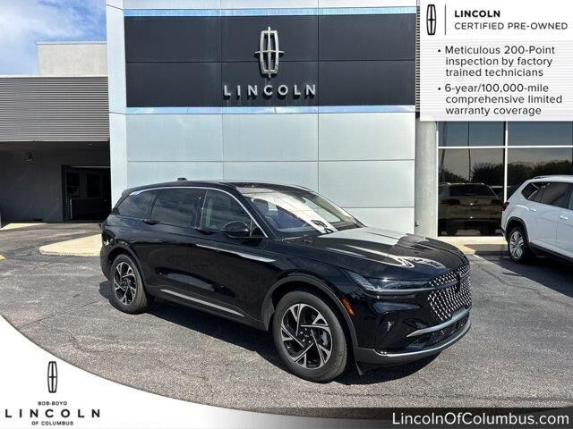 2025 Lincoln Nautilus Hybrid Premiere — photo 1 of 13