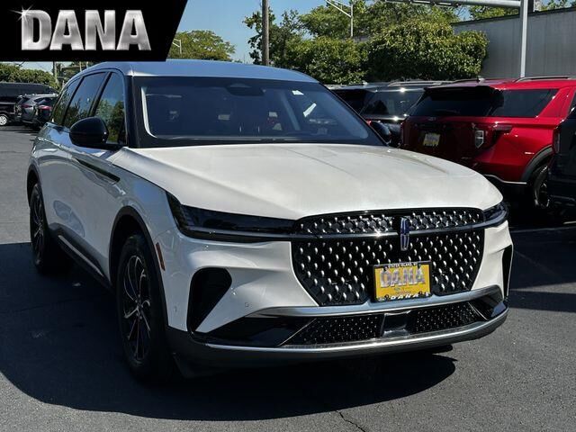 2024 Lincoln Nautilus Hybrid Premiere — photo 1 of 26