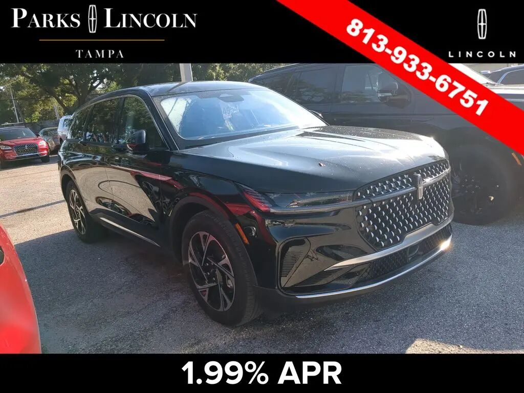 2025 Lincoln Nautilus Hybrid Premiere — photo 1 of 13
