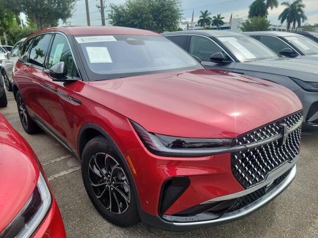 2024 Lincoln Nautilus Premiere — photo 1 of 50