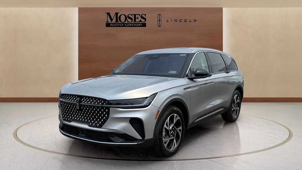 2025 Lincoln Nautilus Premiere — photo 1 of 28