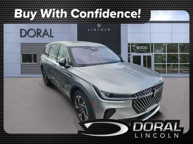 2025 Lincoln Nautilus Premiere — photo 1 of 17