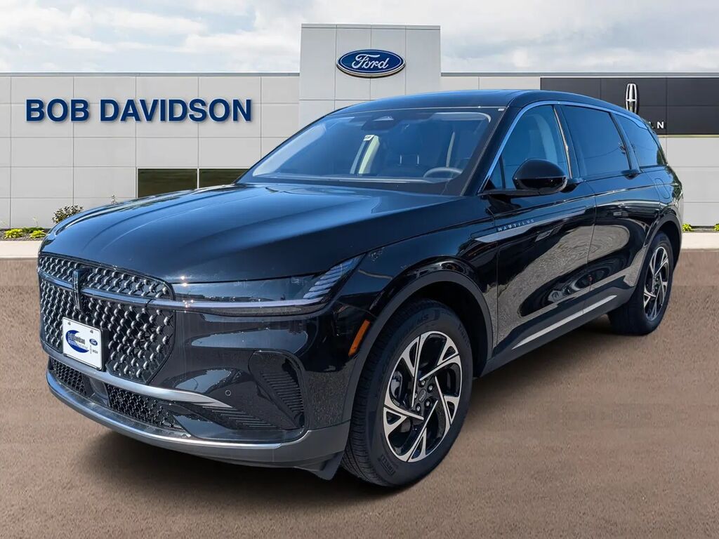 2026 Lincoln Nautilus Premiere — photo 1 of 13