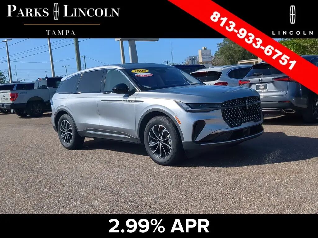 2025 Lincoln Nautilus Premiere — photo 1 of 13