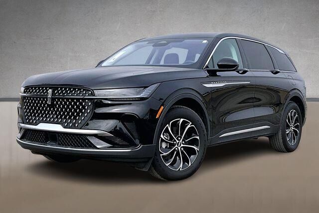 2025 Lincoln Nautilus Premiere — photo 1 of 13