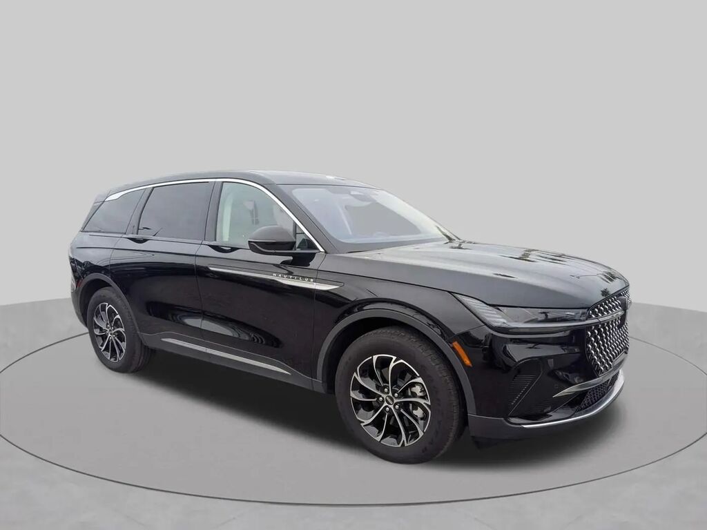 2025 Lincoln Nautilus Premiere — photo 1 of 32