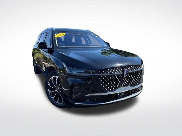 2025 Lincoln Nautilus Hybrid Reserve