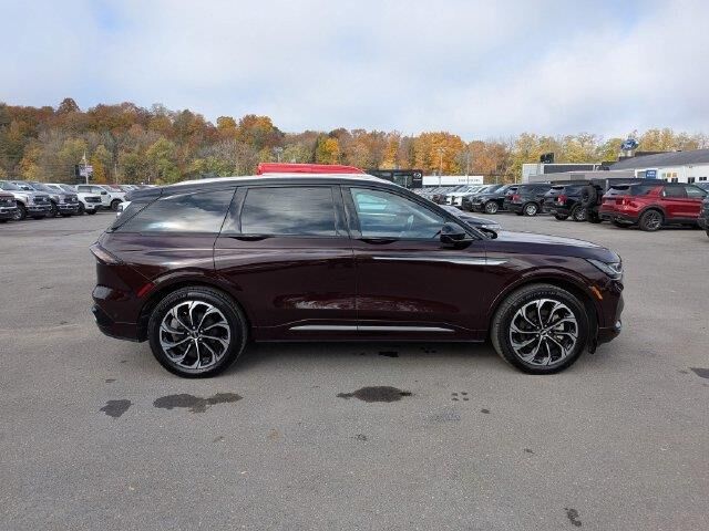 2024 Lincoln Nautilus Hybrid Reserve