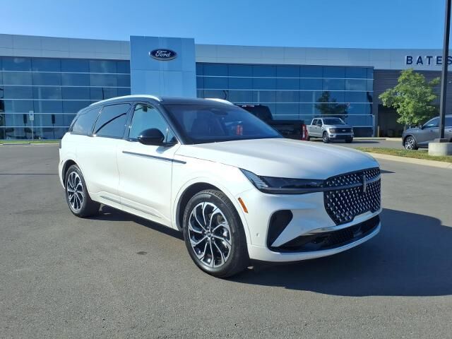 2024 Lincoln Nautilus Hybrid Reserve — photo 1 of 13