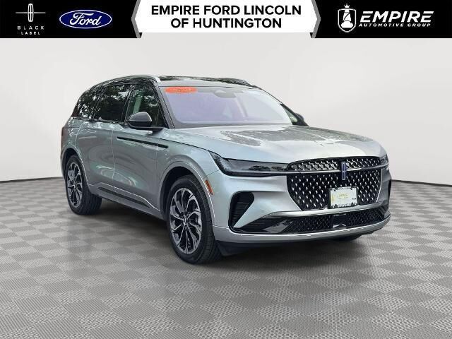 2025 Lincoln Nautilus Hybrid Reserve