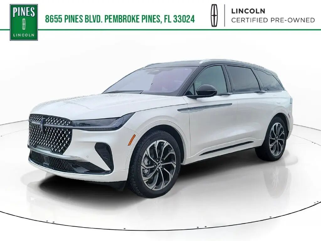 2026 Lincoln Nautilus Hybrid Reserve — photo 1 of 13