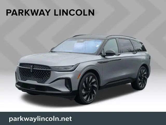2024 Lincoln Nautilus Hybrid Reserve — photo 1 of 13