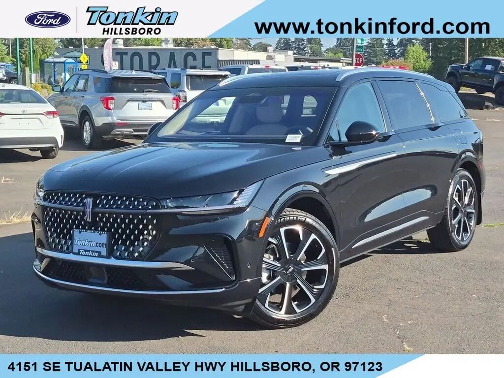2024 Lincoln Nautilus Hybrid Reserve — photo 1 of 1