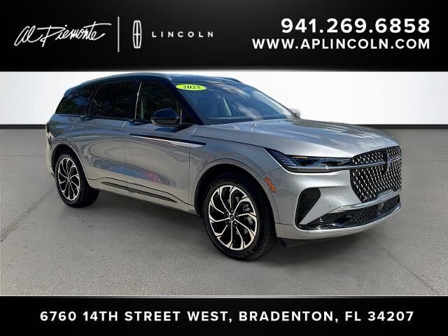 2025 Lincoln Nautilus Hybrid Reserve
