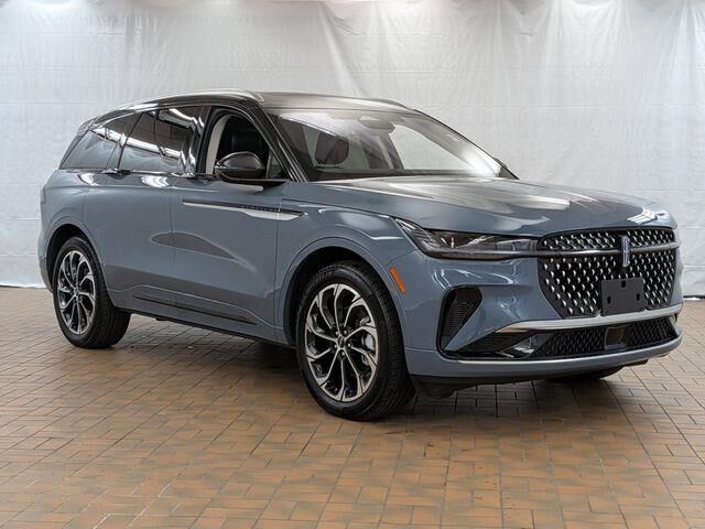 2025 Lincoln Nautilus Hybrid Reserve