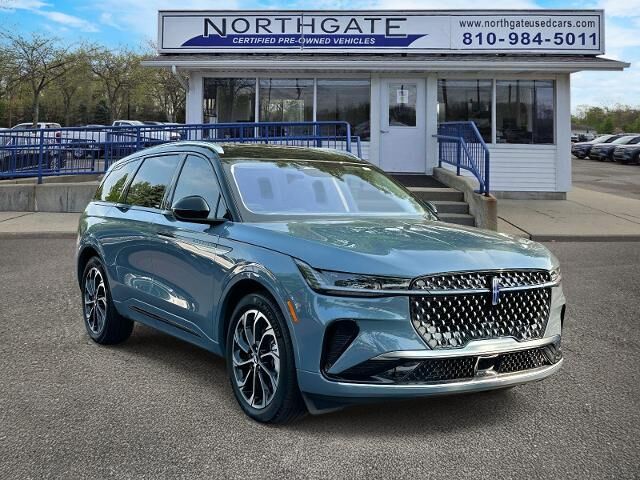 2025 Lincoln Nautilus Hybrid Reserve — photo 1 of 13