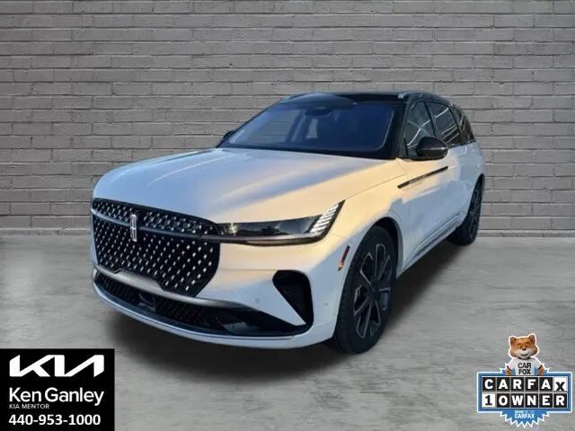 2024 Lincoln Nautilus Reserve