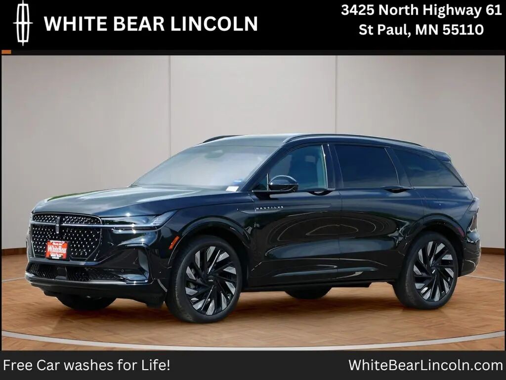 2024 Lincoln Nautilus Reserve — photo 1 of 13