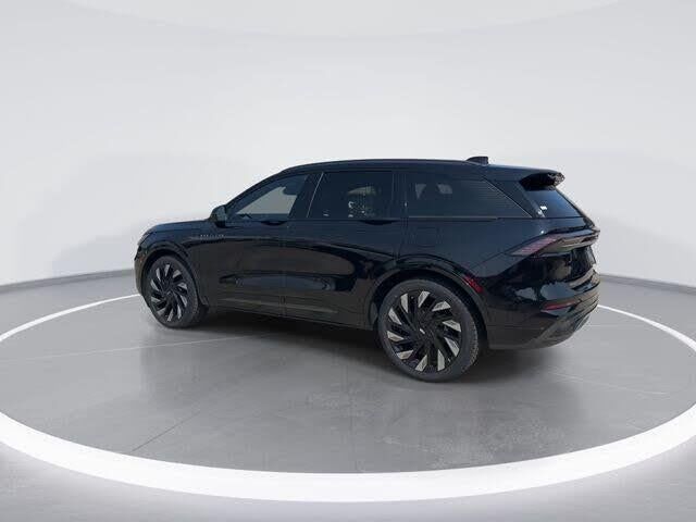 2024 Lincoln Nautilus Reserve — photo 1 of 1